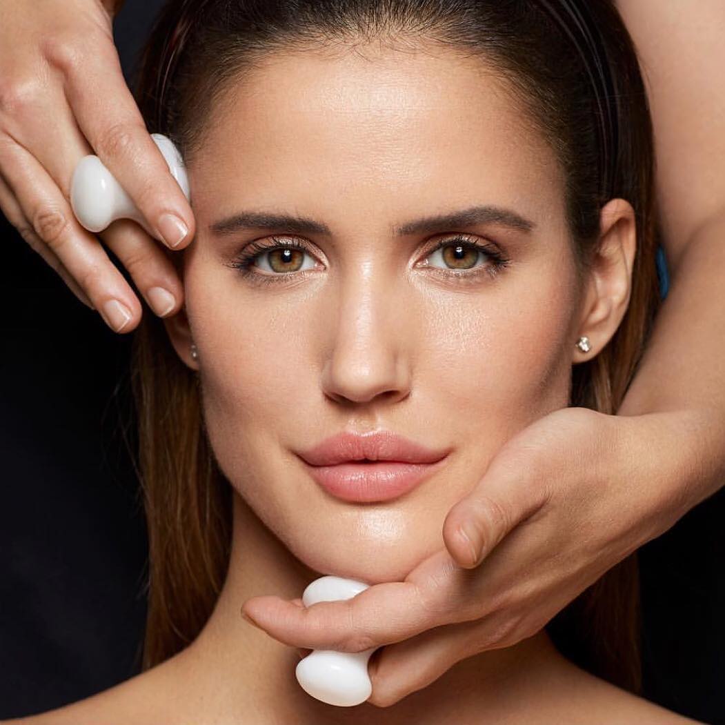 Peelings químicos faciales en Amarilis Neves: renovación profunda para una piel luminosa